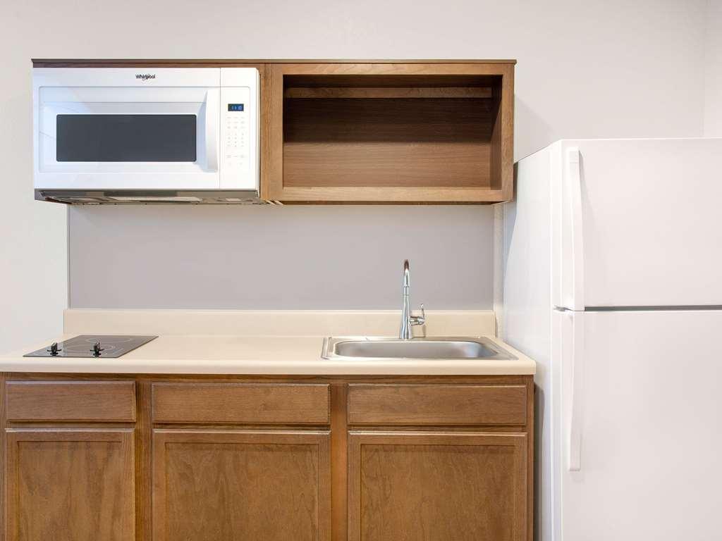 Extended Stay America Select Suites - Charlotte - Northlake Chambre photo