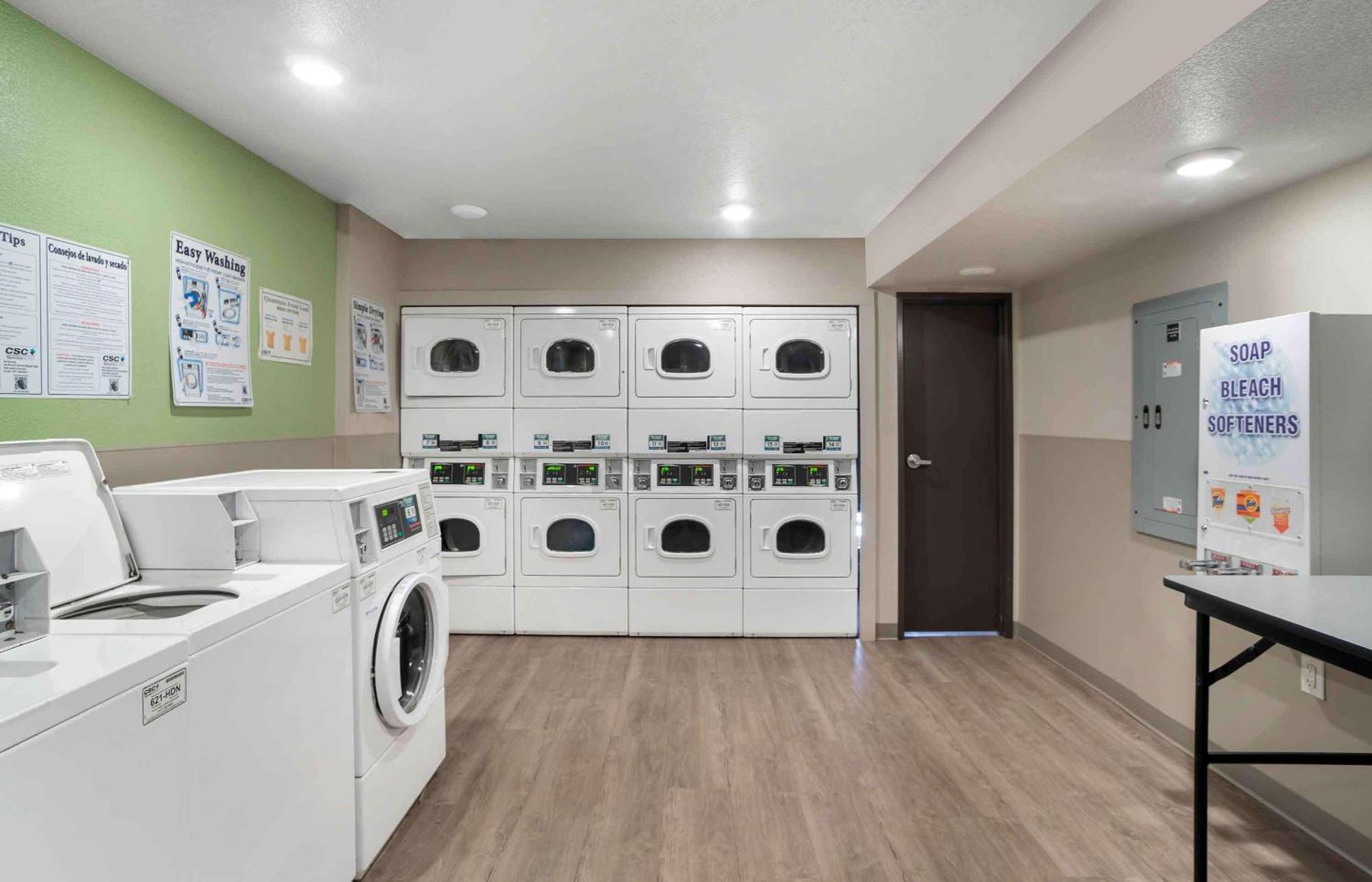 Extended Stay America Select Suites - Charlotte - Northlake Extérieur photo